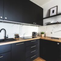 Cómo decorar una cocina con estilo siguiendo las tendencias