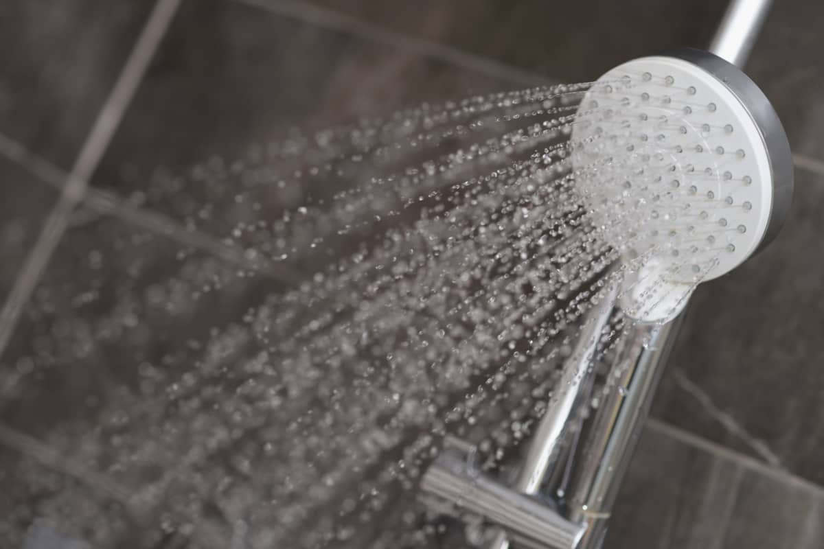Consejos para elegir la columna de ducha perfecta para baño
