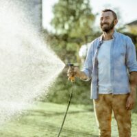 Cómo elegir los mejores tipos de riego para tu jardín