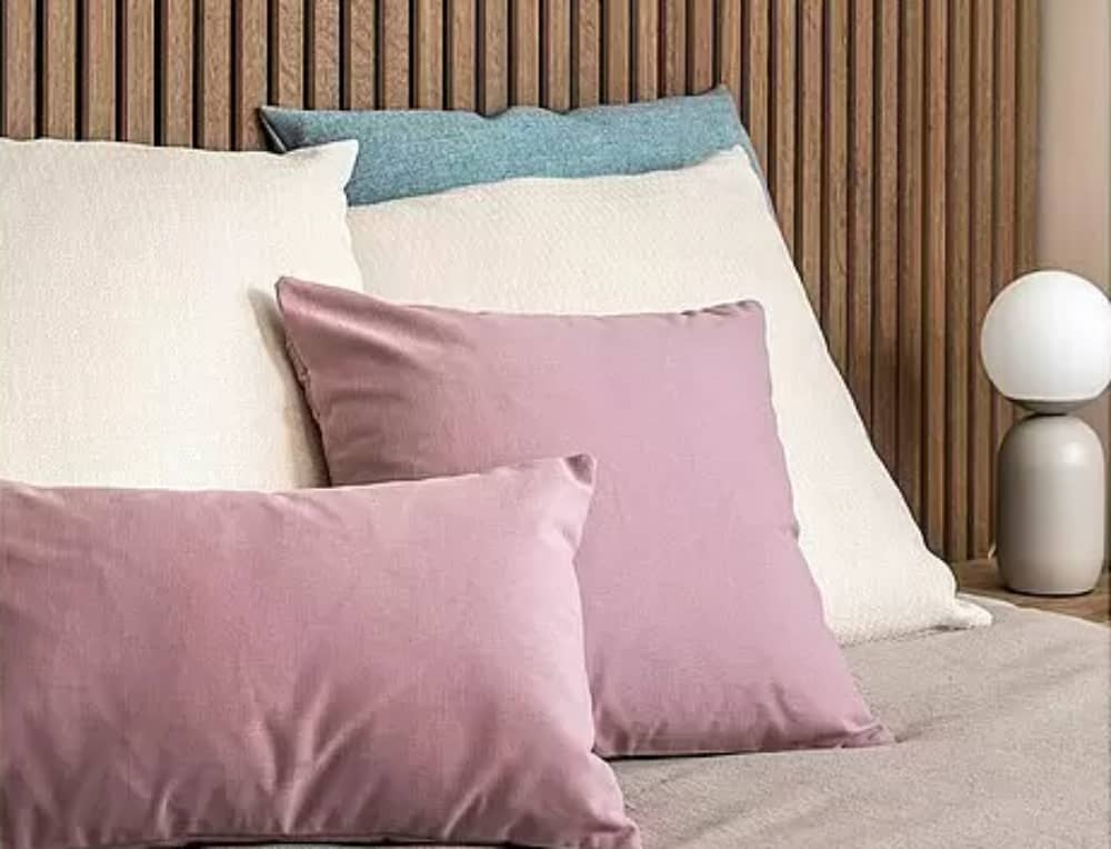 decorar camas con cojines